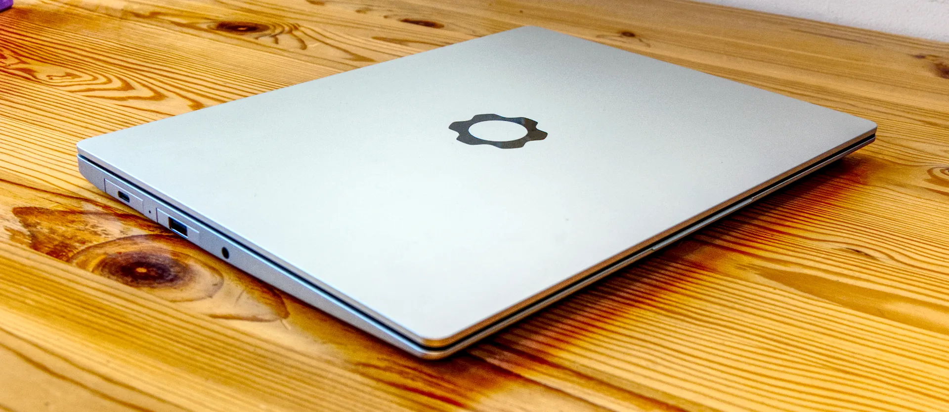 Framework Laptop 13 Pro closed aluminum body with modular premium design and USB-C ports